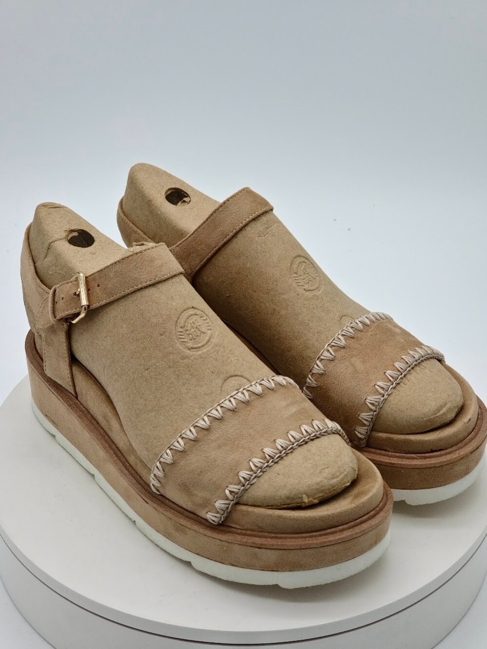 Wild Pair Milliee Women’s Platform Wedge Sandals Ankle Strap Size 9
